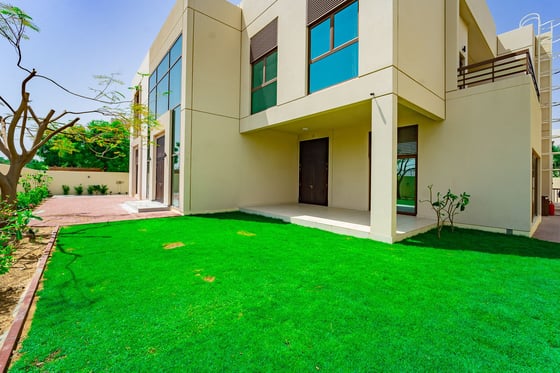 Luxurious | Premium Location | Unfurnished, picture 30