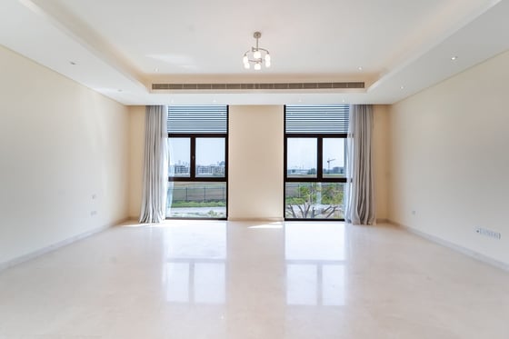 Luxurious | Premium Location | Unfurnished, picture 16