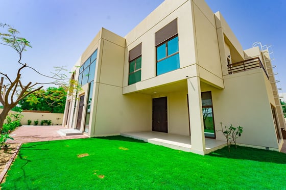 Luxurious | Premium Location | Unfurnished, picture 31
