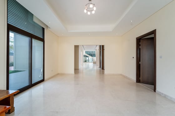 Luxurious | Premium Location | Unfurnished, picture 9