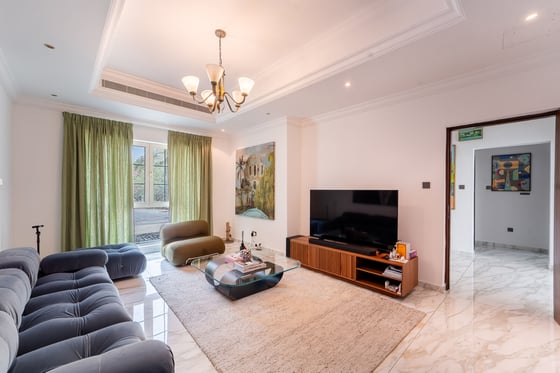 Corner Plot |  Extended | Close to Club House, picture 13