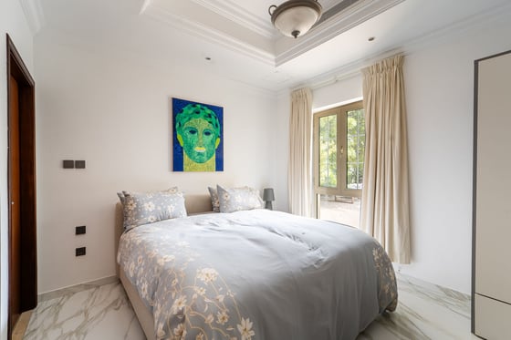 Corner Plot |  Extended | Close to Club House, picture 14