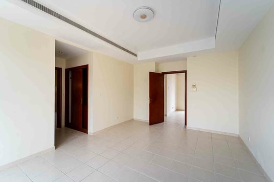 Landscaped | Spacious | Single Row | Vacant, picture 10