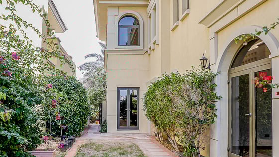 Flawless villa in Palm Jumeirah with coastal scenery, picture 15