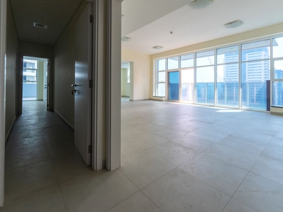 Stunning Penthouse Living with Dubai Marina Views, picture 22