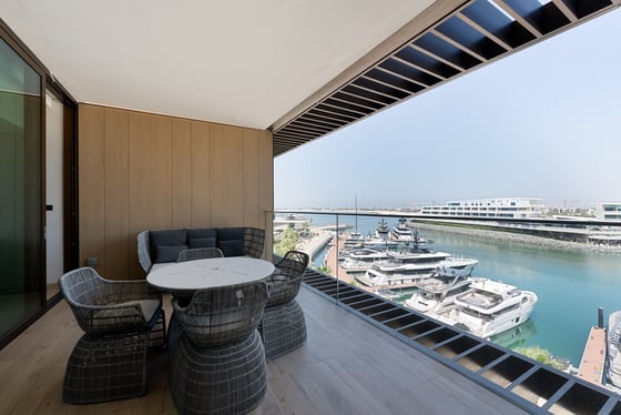 Luxurious 3Bedroom Apartment in Bvlgari Residences, picture 36