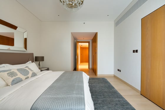 Luxurious 3Bedroom Apartment in Bvlgari Residences, picture 29