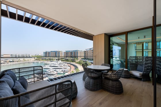 Luxurious 3Bedroom Apartment in Bvlgari Residences, picture 34