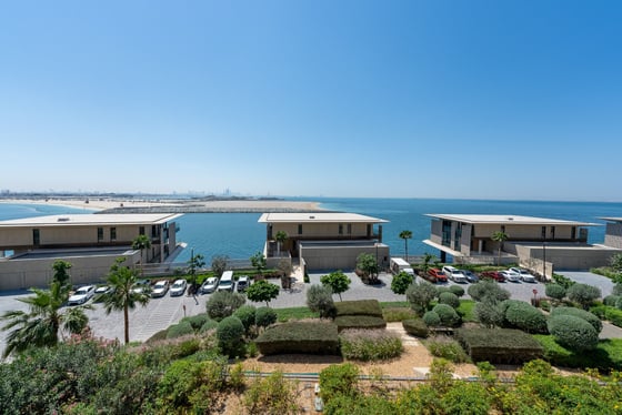 Luxurious 3Bedroom Apartment in Bvlgari Residences, picture 9