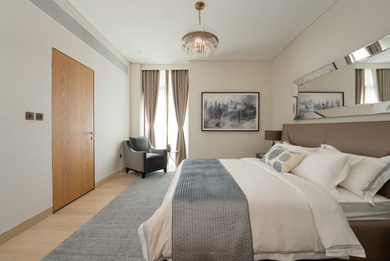 Luxurious 3Bedroom Apartment in Bvlgari Residences, picture 26