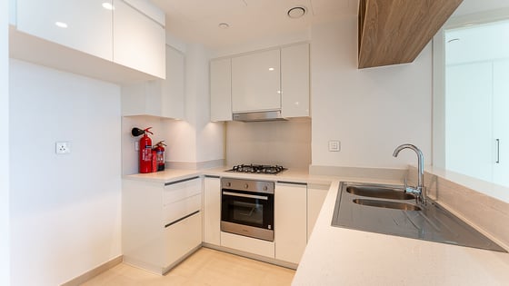 Exquisite apartment in Downtown with Burj Khalifa view, picture 5