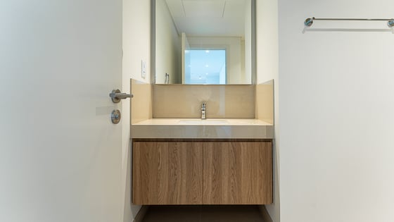 Exquisite apartment in Downtown with Burj Khalifa view, picture 15