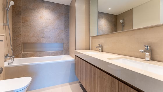 Exquisite apartment in Downtown with Burj Khalifa view, picture 16