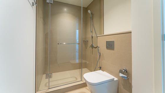 Exquisite apartment in Downtown with Burj Khalifa view, picture 14