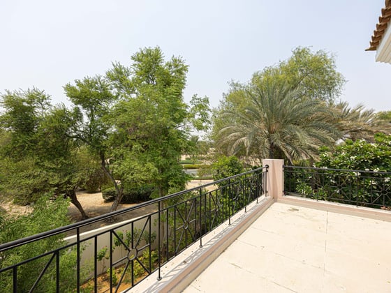 Family-Friendly Villa Luxury in Arabian Ranches, picture 28