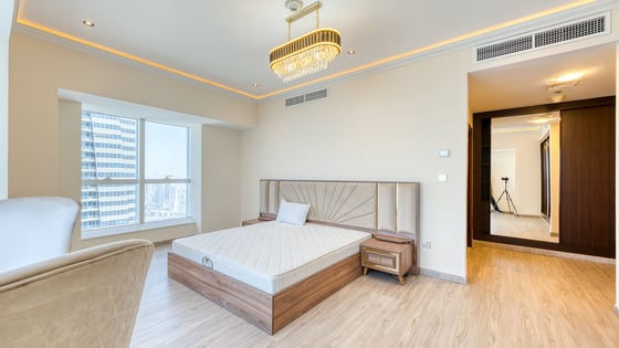 Fully upgraded apartment in Marina with sea views, picture 18