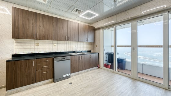 Fully upgraded apartment in Marina with sea views, picture 11