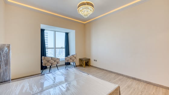 Fully upgraded apartment in Marina with sea views, picture 13