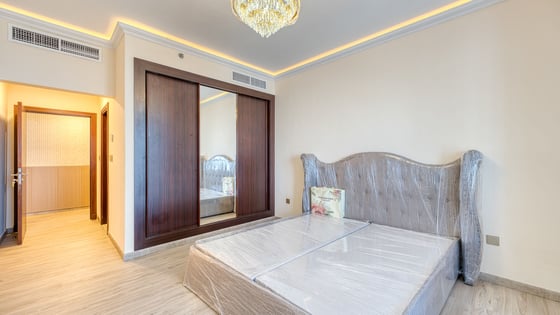 Fully upgraded apartment in Marina with sea views, picture 14