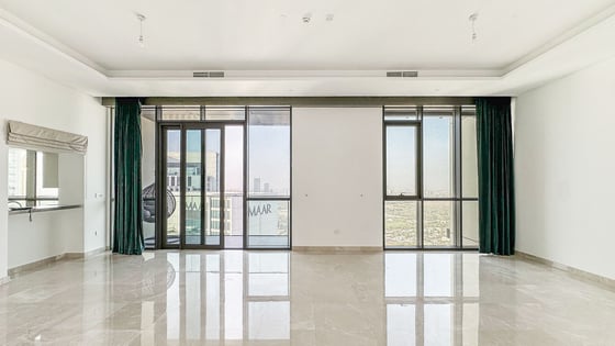 Spectacular penthouse in Downtown with marble finishing, picture 2