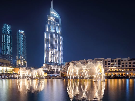 Luxury Apartment with Burj Khalifa & Fountain View, picture 2