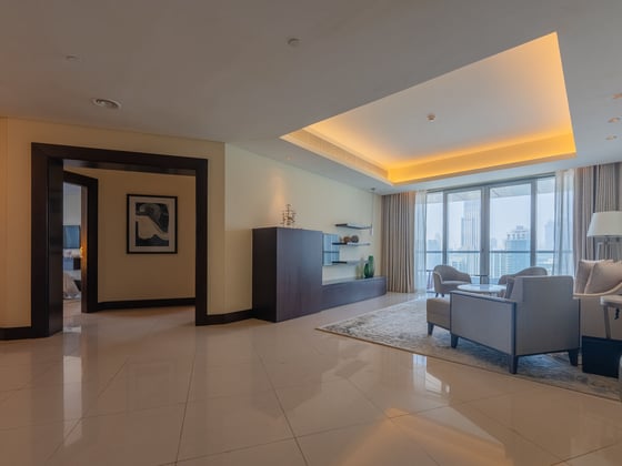 Luxury Apartment with Burj Khalifa & Fountain View, picture 7