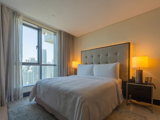 Luxury Apartment with Burj Khalifa & Fountain View, picture 9