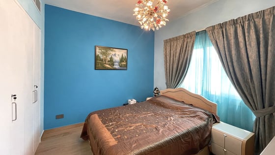 Lovely villa in Meadows 2 with amazing skyline view, picture 7
