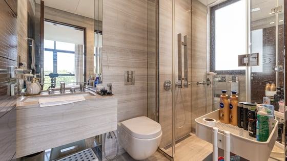 Luxurious villa in Damac Hills with golf course view, picture 16
