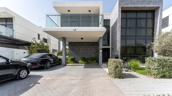Luxurious villa in Damac Hills with golf course view, picture 21