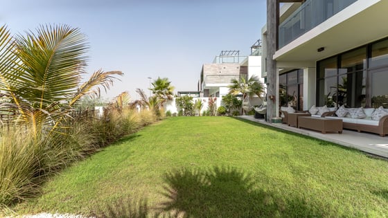 Luxurious villa in Damac Hills with golf course view, picture 19