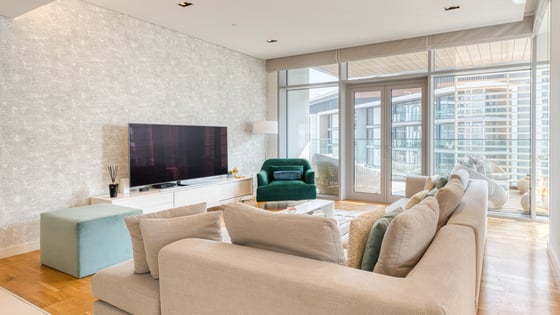 Stunning apartment in Bluewaters with sea views, picture 2