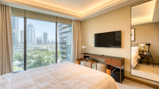 Furnished apartment in Downtown with Burj Khalifa view, picture 12