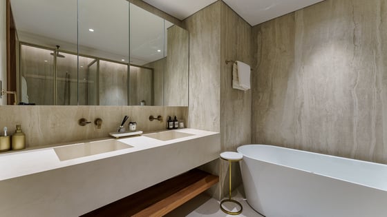 Stand alone villa in Expo City with private garden, picture 22
