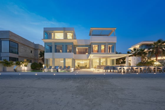 MODERN 6 BED MANSION I TIP LOCATION I VACANT, picture 1