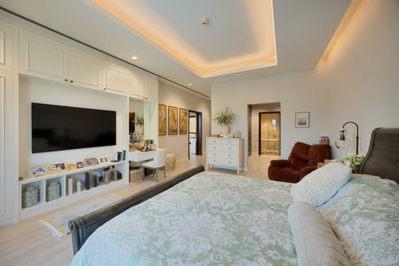 Fully Upgraded | Luxury Mansion | Biggest Plot, picture 16