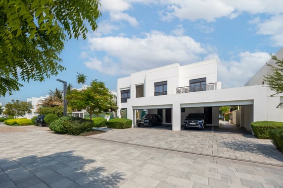 Fully Upgraded | Luxury Mansion | Biggest Plot, picture 24
