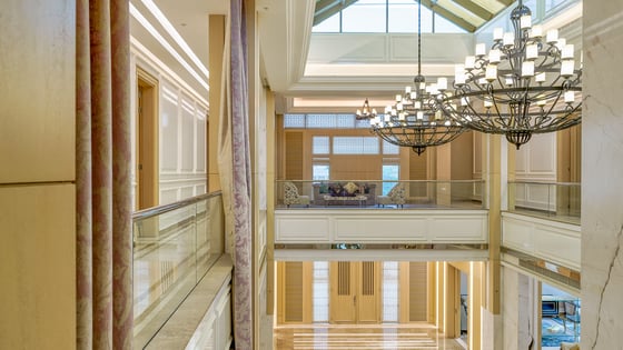 Extraordinary Lake View Mansion in Emirates Hills, picture 22
