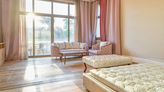 Extraordinary Lake View Mansion in Emirates Hills, picture 11