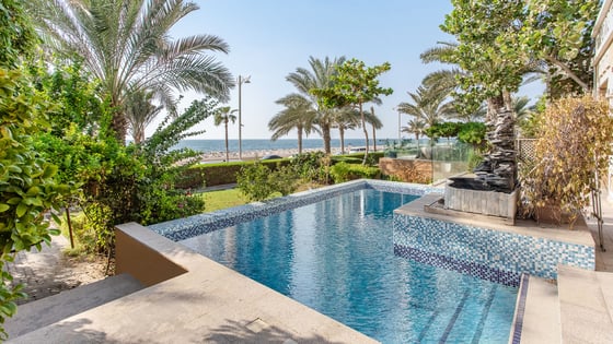 Upgraded luxury villa in Palm Jumeirah with sea views, picture 27