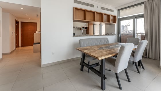 Furnished apartment in Dubai Creek with panoramic view, picture 3