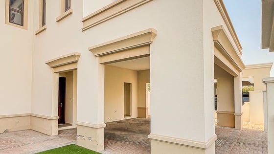 Luxurious villa in Arabian Ranches with spacious layout, picture 18