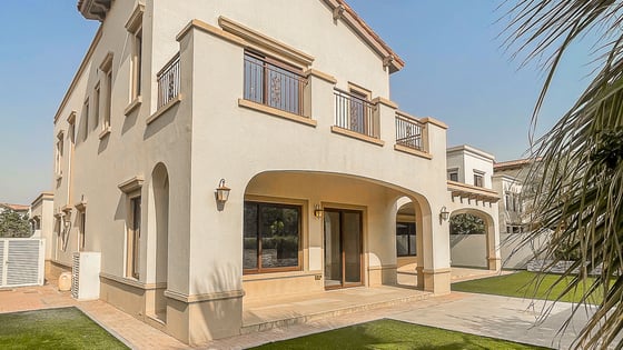 Luxurious villa in Arabian Ranches with spacious layout, picture 19