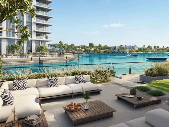 Full Water and Burj view | Modern open-plan living, picture 2