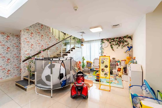 Upgraded Penthouse | Extension | Canal View, picture 7