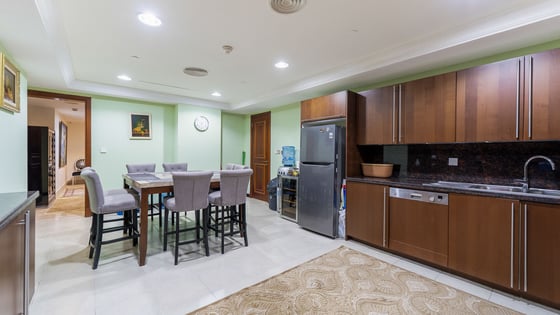 Furnished townhouse at Palm Jumeirah with big layout, picture 3