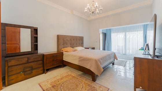 Furnished townhouse at Palm Jumeirah with big layout, picture 14