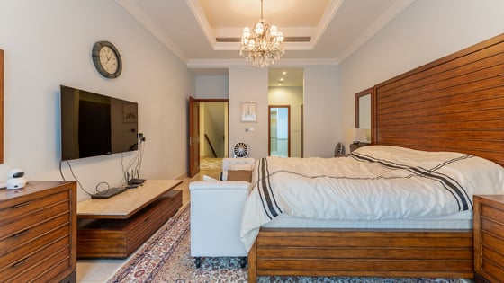 Furnished townhouse at Palm Jumeirah with big layout, picture 11