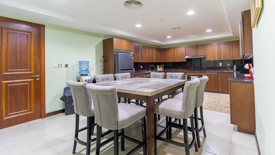 Furnished townhouse at Palm Jumeirah with big layout, picture 8