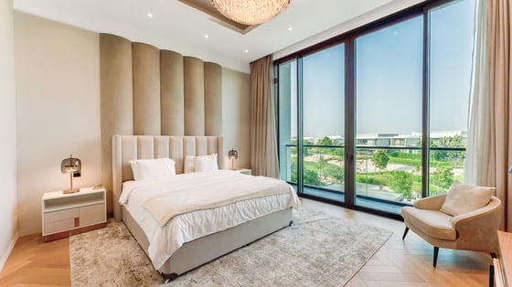 Mansion villa in Dubai Hills with luxurious amenities, picture 10